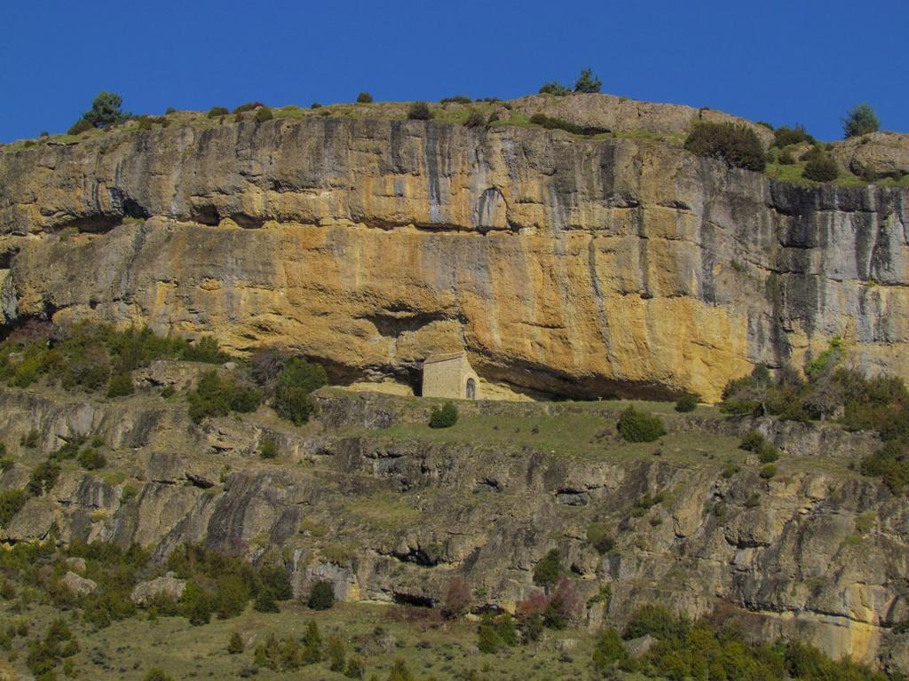 Albergue De Yebra Yebra de Basa Exterior foto