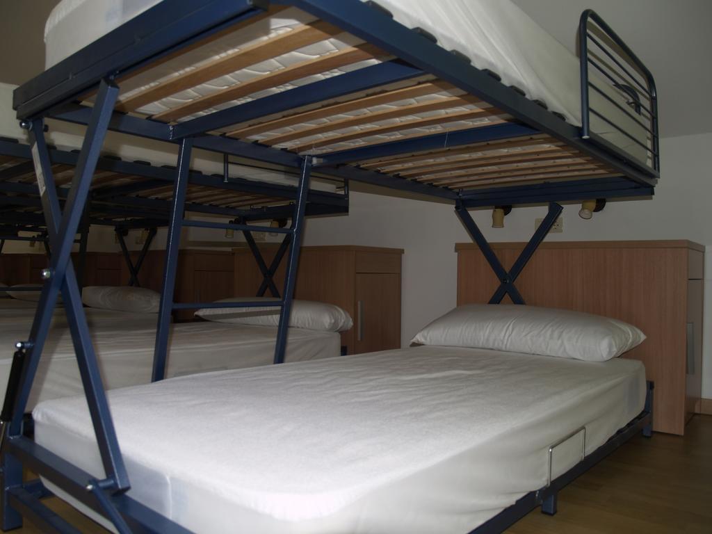 Albergue De Yebra Yebra de Basa Quarto foto