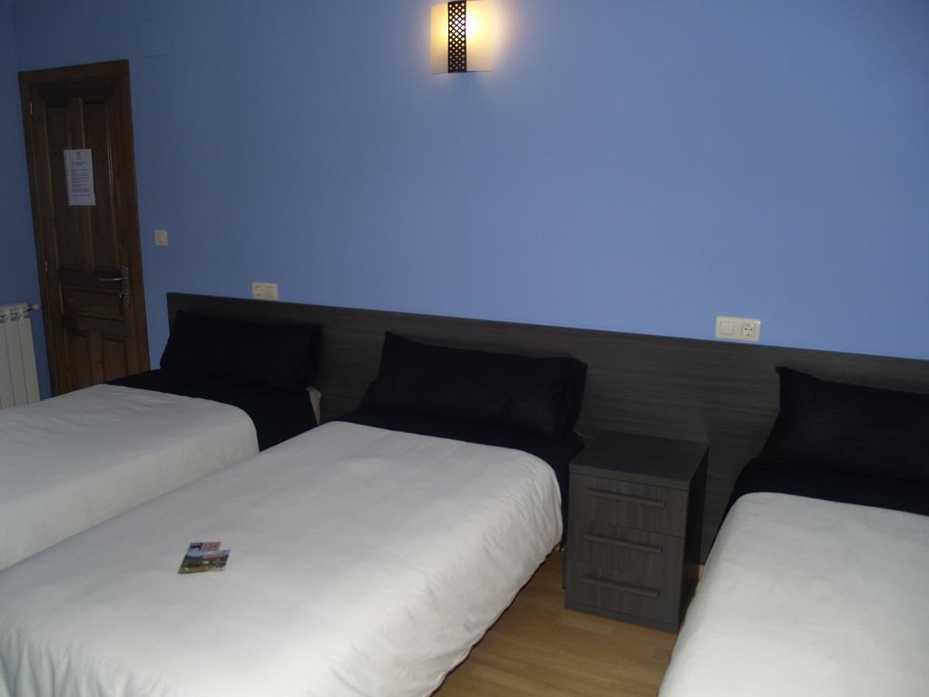 Albergue De Yebra Yebra de Basa Quarto foto