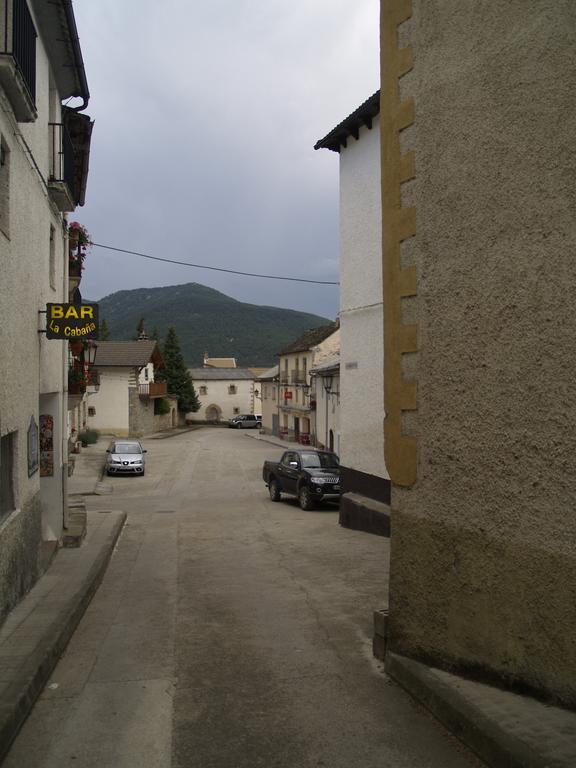 Albergue De Yebra Yebra de Basa Exterior foto