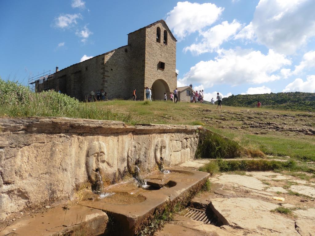 Albergue De Yebra Yebra de Basa Exterior foto